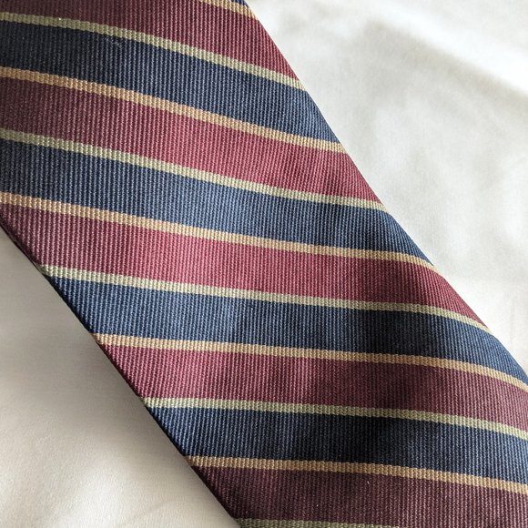 Farrell Reed for Davidsons of W. Virginia Silk Tie - Picture 3 of 12